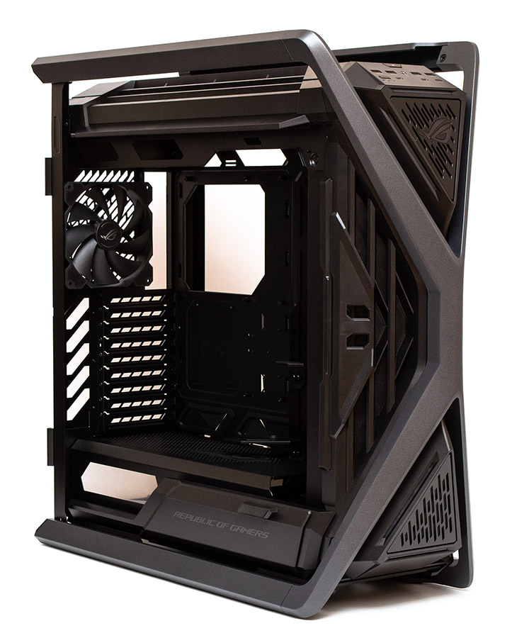 ASUS ROG Hyperion GR701