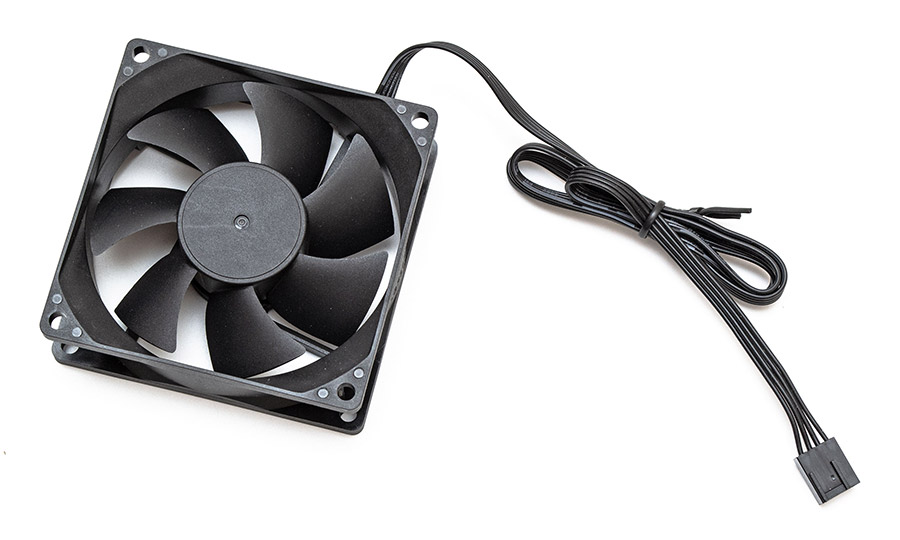 MSI MPG Gungnir 300R Airflow