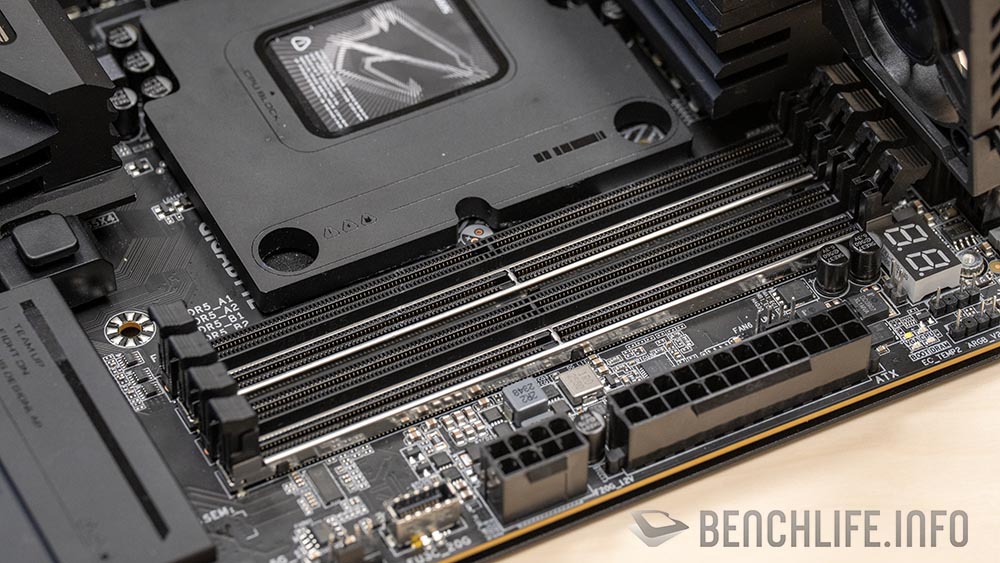 Gigabyte показала першу материнську плату Z990 для процесорів Intel Nova Lake‑S