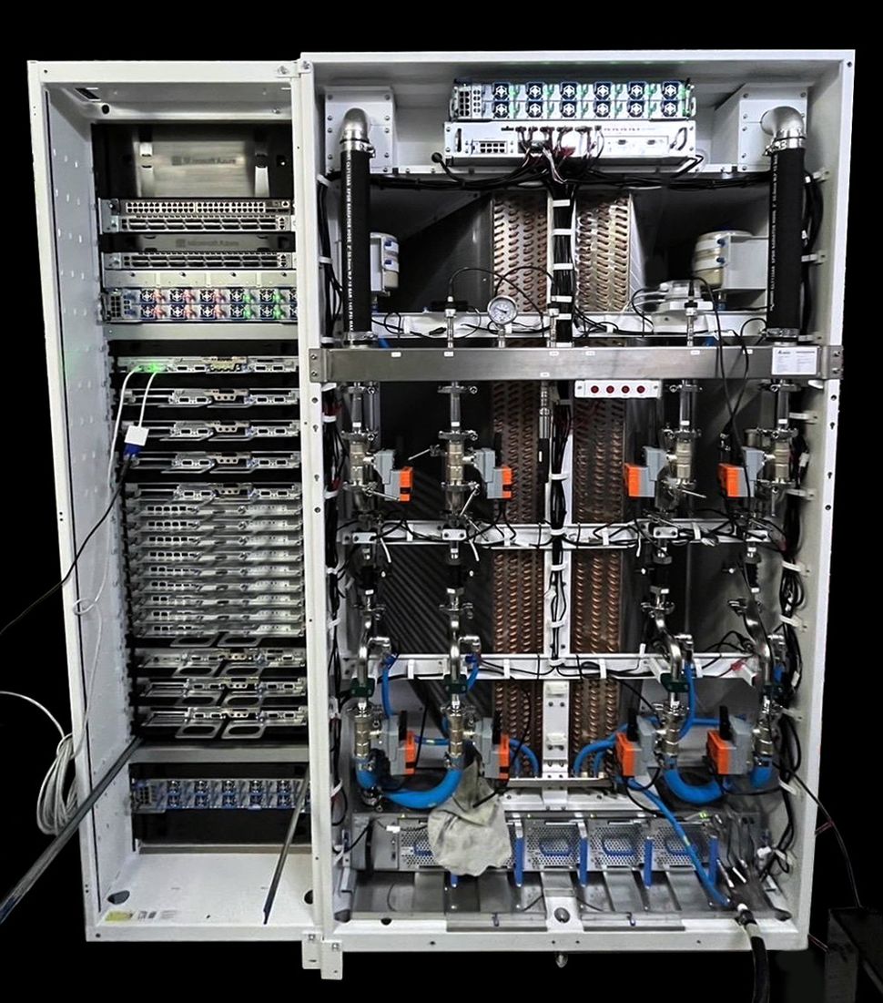 Клиенты столкнулись с перегревом процессоров Blackwell в серверах Nvidia