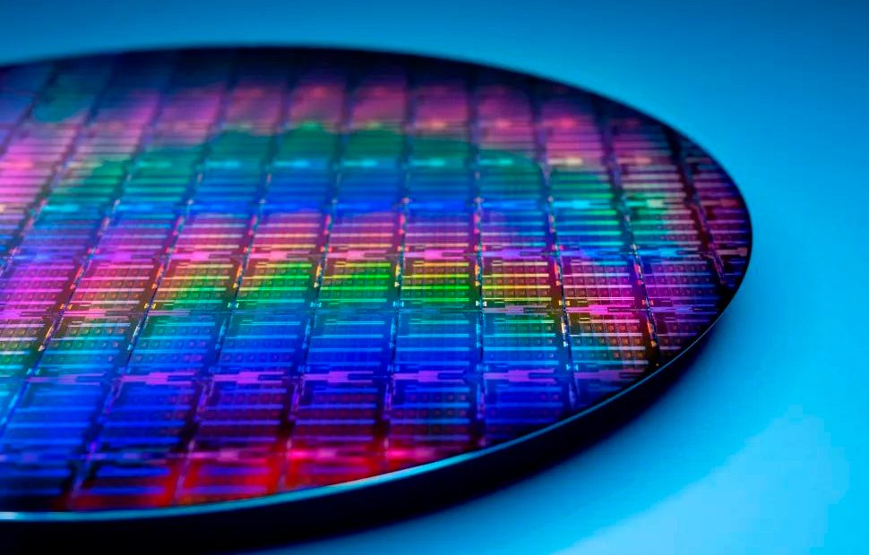 Intel не сможет продать полупроводниковое подразделение из-за субсидий правительства США
