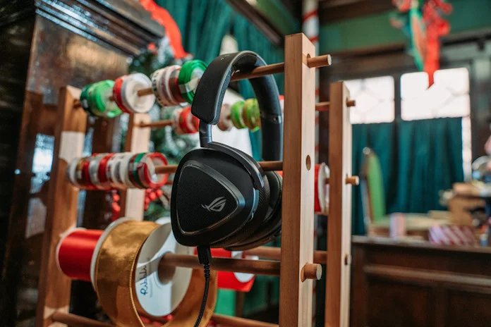 Что подарить геймеру на Новый год — выбираем премиальные подарки для близких вместе с ASUS