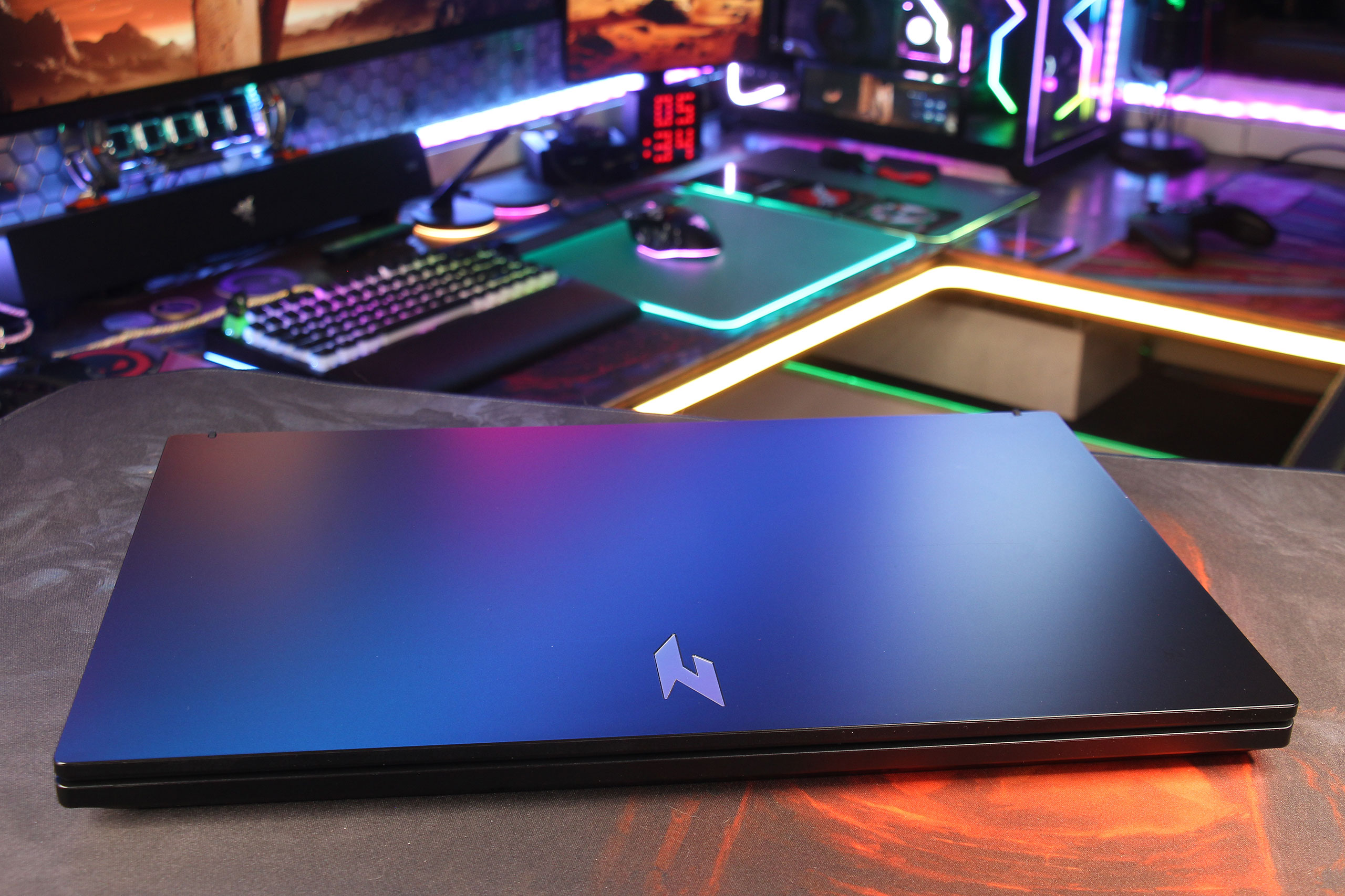 Обзор и тестирование игрового 15″ ноутбука Acer Nitro V 15 ANV15-41 на базе процессора AMD Ryzen 5 7535HS и видеокарты Nvidia GeForce RTX 4060 в комплекте с геймпадом Acer Nitro NRG300