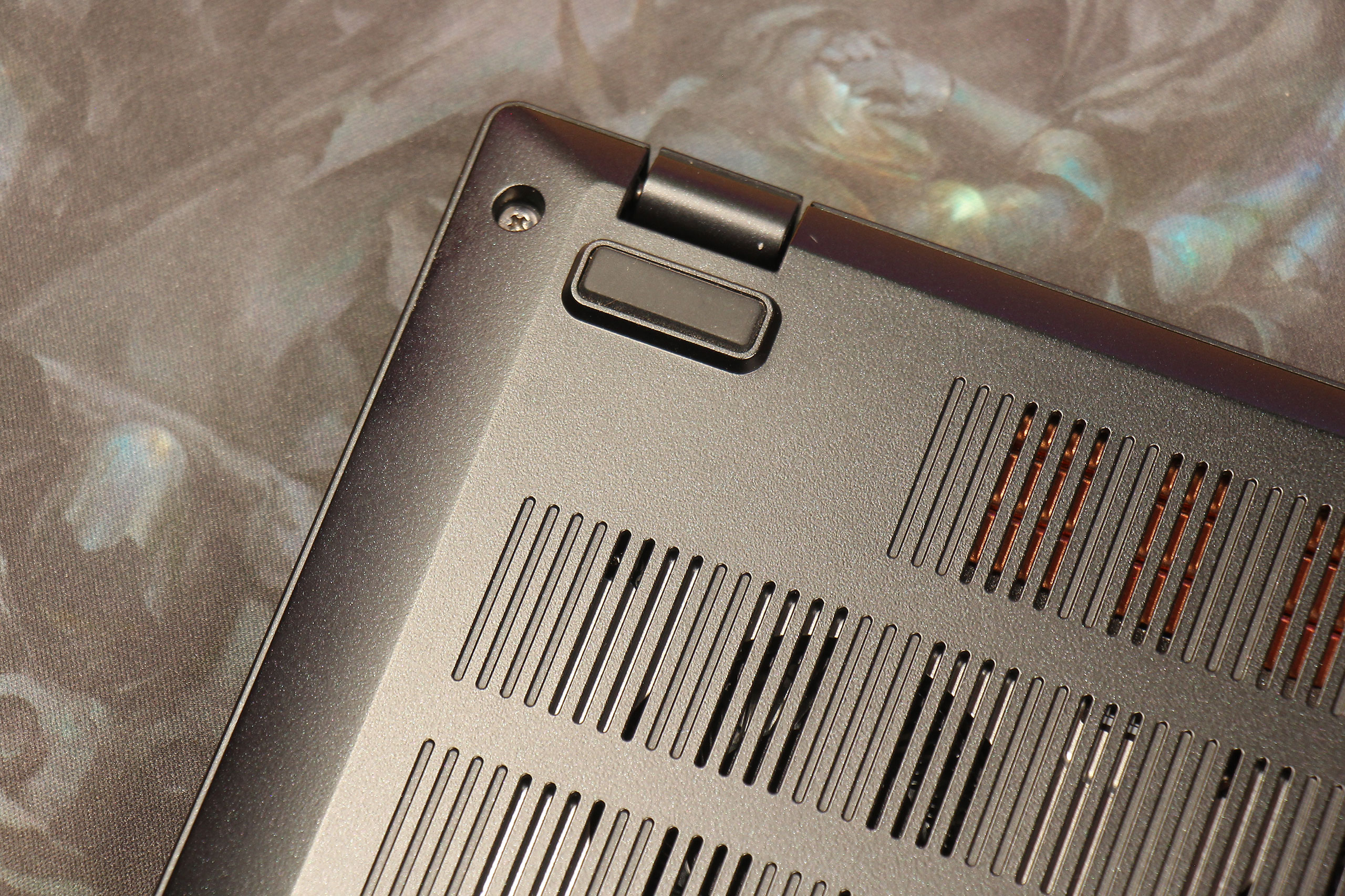 Обзор и тестирование игрового 15″ ноутбука Acer Nitro V 15 ANV15-41 на базе процессора AMD Ryzen 5 7535HS и видеокарты Nvidia GeForce RTX 4060 в комплекте с геймпадом Acer Nitro NRG300