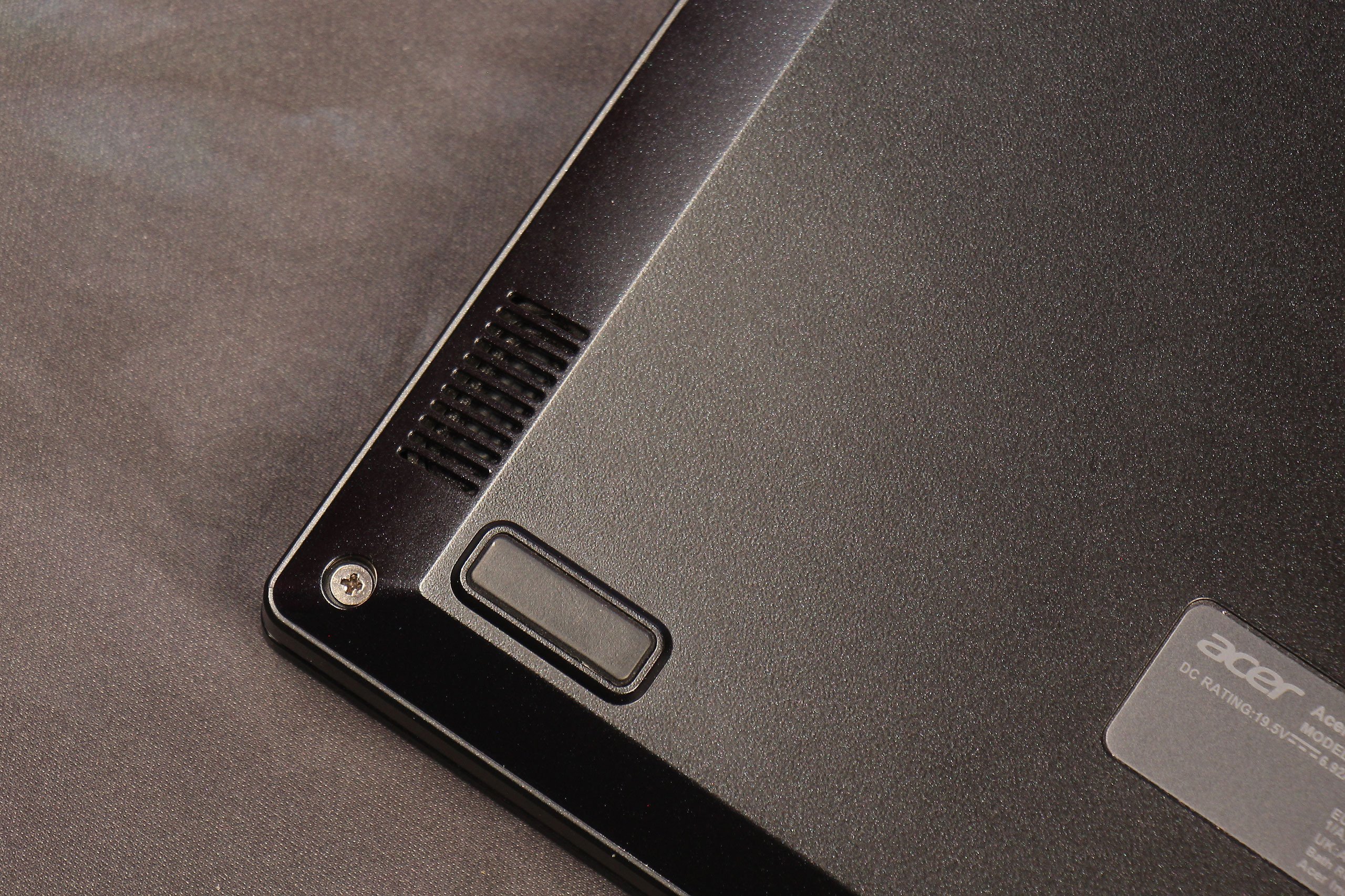 Обзор и тестирование игрового 15″ ноутбука Acer Nitro V 15 ANV15-41 на базе процессора AMD Ryzen 5 7535HS и видеокарты Nvidia GeForce RTX 4060 в комплекте с геймпадом Acer Nitro NRG300