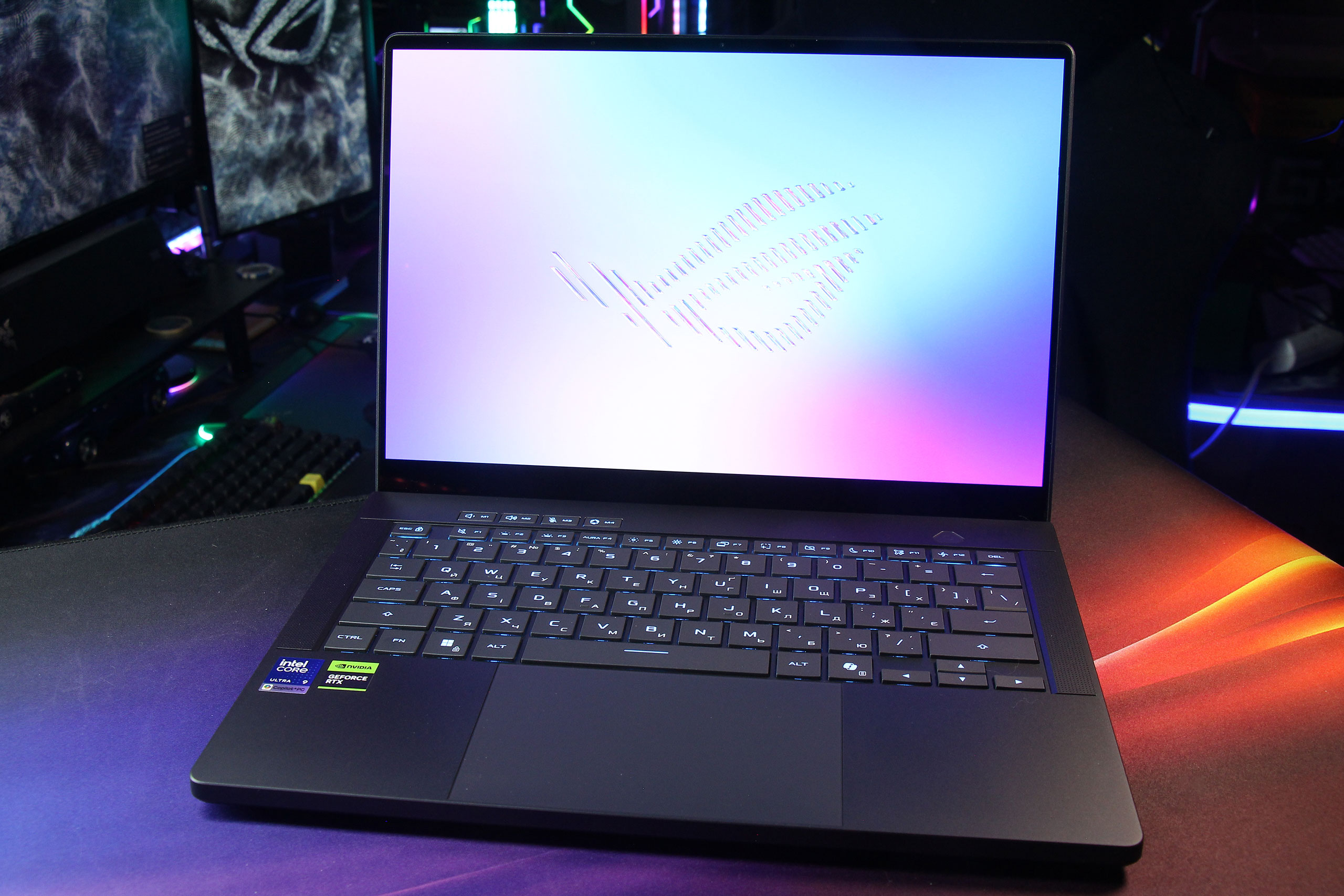 Огляд та тестування ультратонкого ігрового 14″ ноутбука ASUS ROG Zephyrus G14 (2026) GU405AW на базі процесора Intel Core Ultra 9 386H та відеокарти NVIDIA GeForce RTX 5080