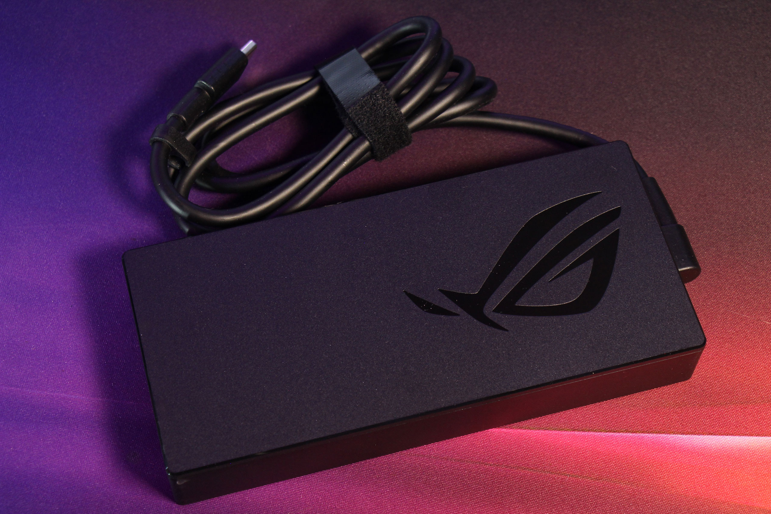 Огляд та тестування ультратонкого ігрового 14″ ноутбука ASUS ROG Zephyrus G14 (2026) GU405AW на базі процесора Intel Core Ultra 9 386H та відеокарти NVIDIA GeForce RTX 5080