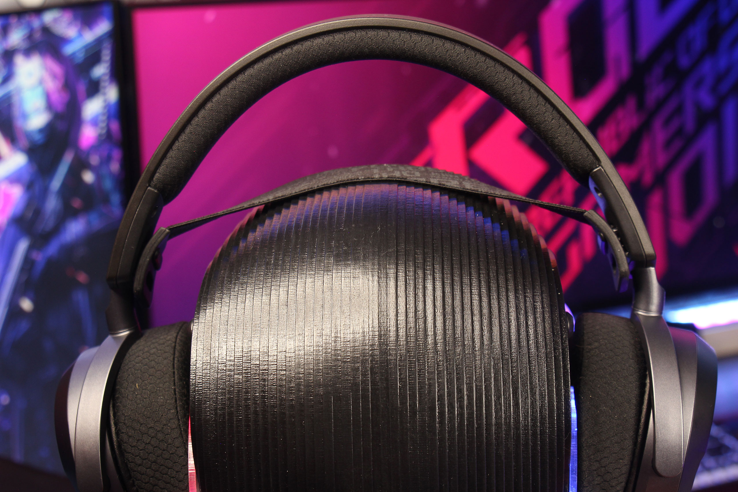 Огляд бездротової гарнітури ASUS ROG Pelta