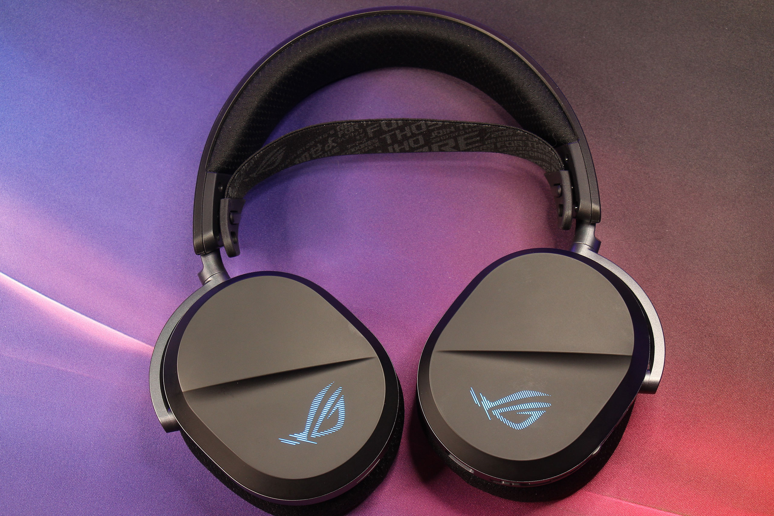 Огляд бездротової гарнітури ASUS ROG Pelta