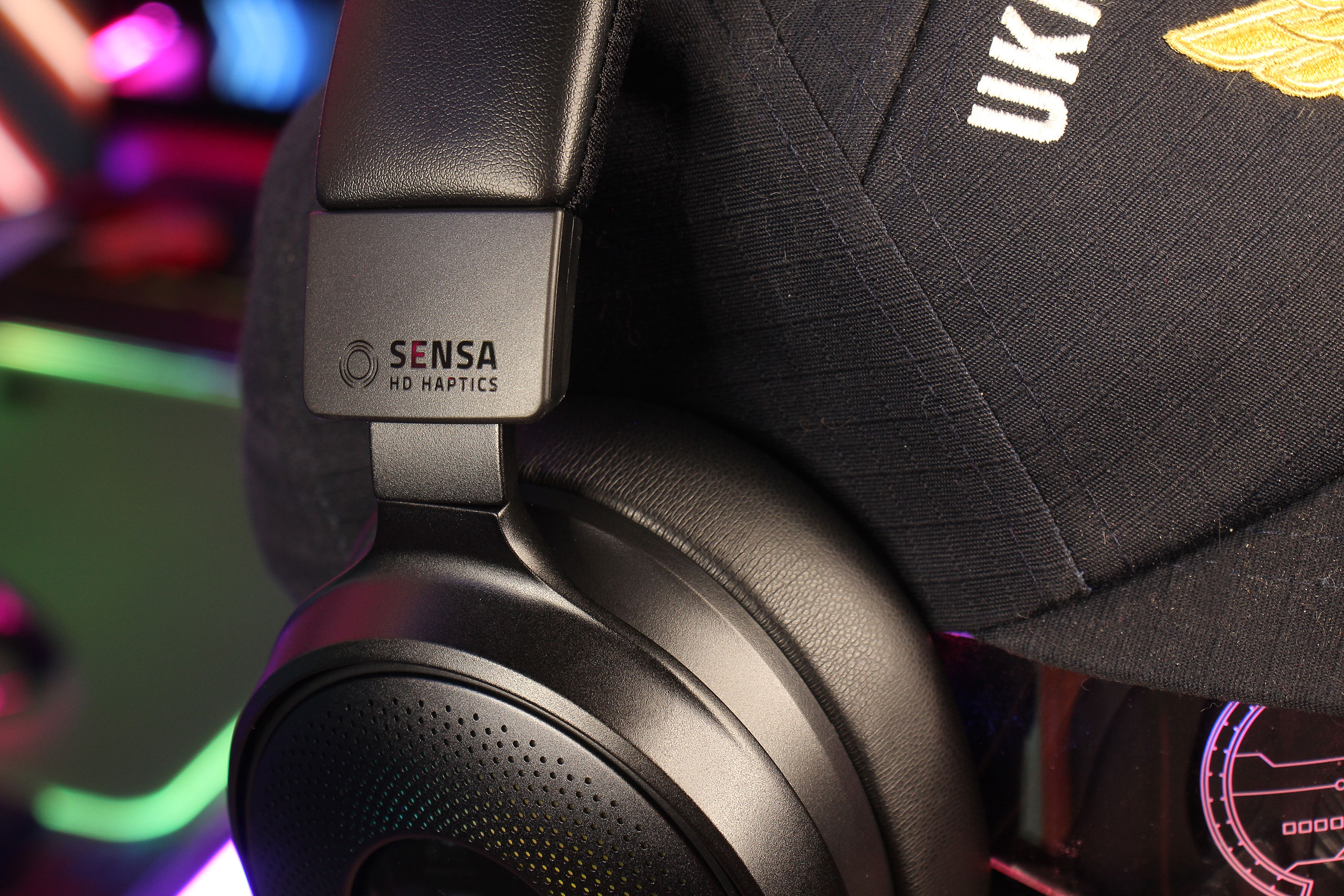 Обзор линейки игровых гарнитур Razer Kraken V4 X, V4 и V4 Pro