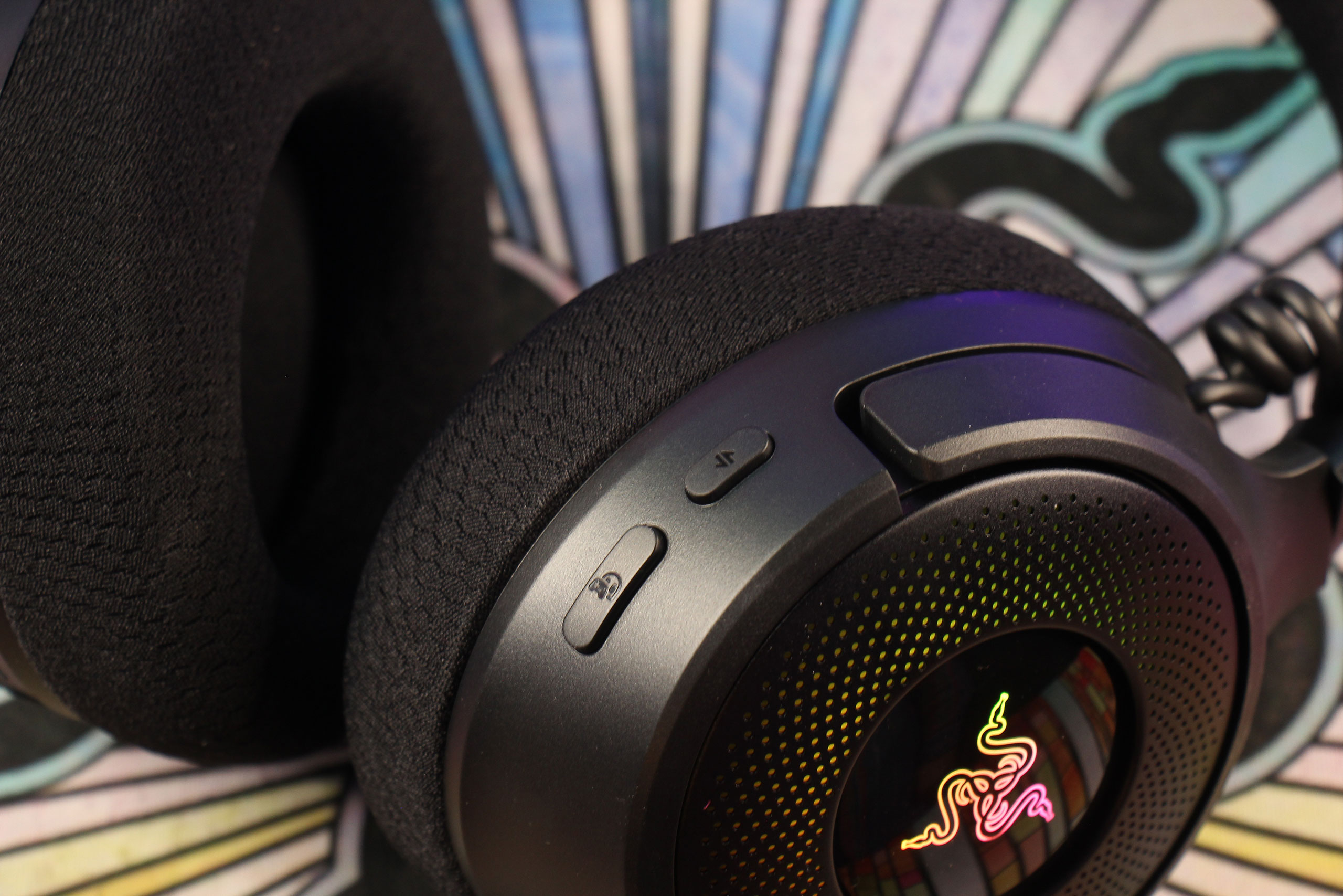 Обзор линейки игровых гарнитур Razer Kraken V4 X, V4 и V4 Pro