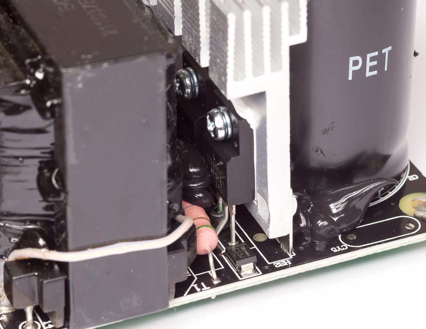 Обзор и тестирование «бронзового» блока питания Chieftec VITA SM3 BPX-850-C с поддержкой видеокарт PCIe 5.0 и мощностью 850 Вт