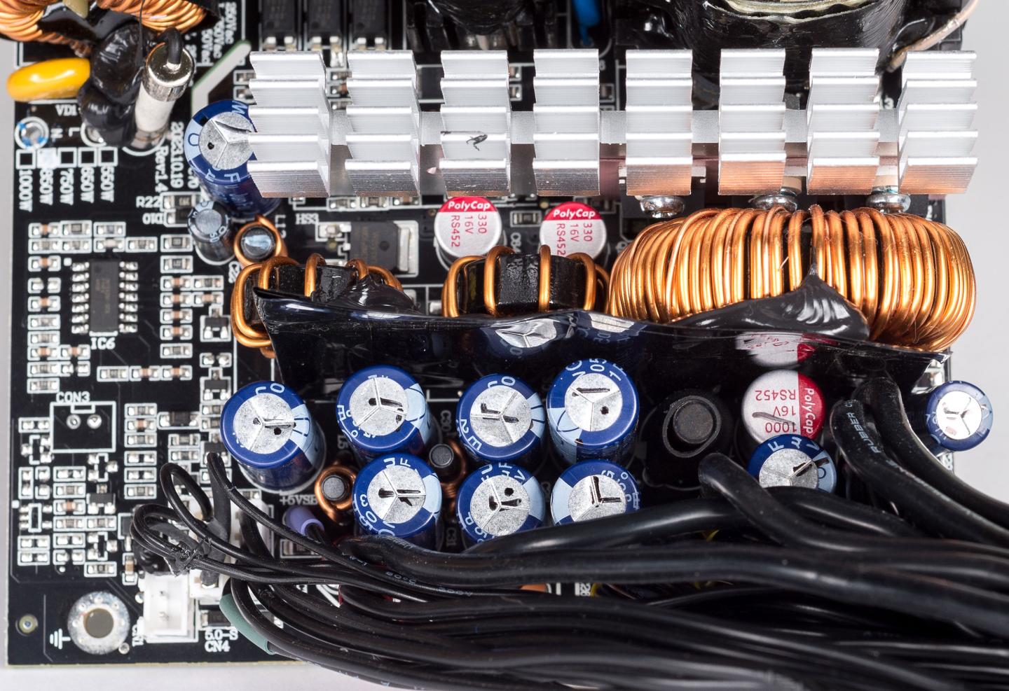 Обзор и тестирование «бронзового» блока питания Chieftec VITA SM3 BPX-850-C с поддержкой видеокарт PCIe 5.0 и мощностью 850 Вт