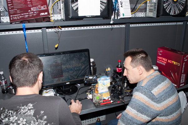 ASUS Open Overclocking Cup 2012 ASUS Open Overclocking Cup 2012