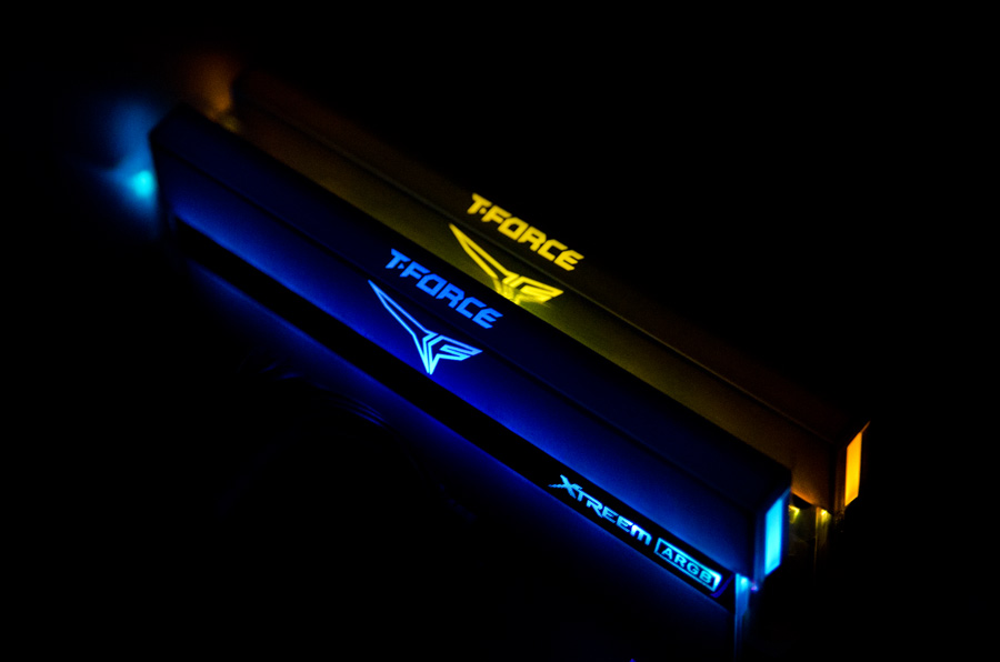 Team T-FORCE XTREEM ARGB TF10D416G3200HC16CDC01