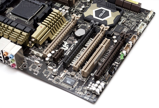 ASUS Sabertooth 990FX