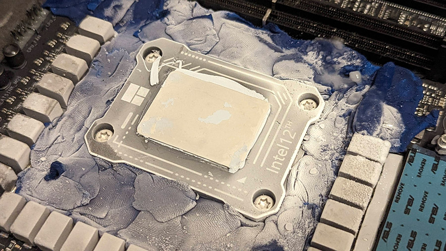 ASUS ROG Maximus Z790 Apex Encore