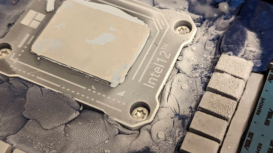 ASUS ROG Maximus Z790 Apex Encore