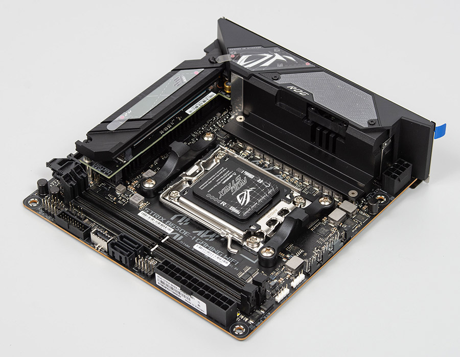 ASUS ROG Strix B650E-I Gaming WIFI