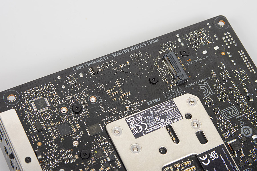 ASUS ROG Strix B650E-I Gaming WIFI