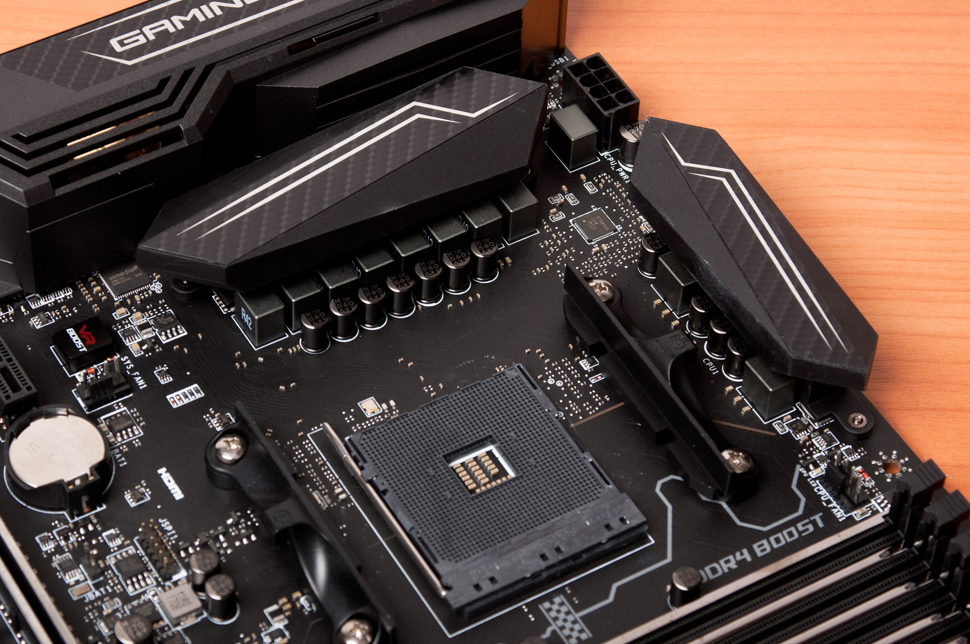 MSI b350 Gaming Pro Carbon. MSI B 350 Модельный ряд. MSI Gaming Pro Carbon b350 задняя планка купить. Как войти в био с на MSI b350 Gaming Pro Carbon.