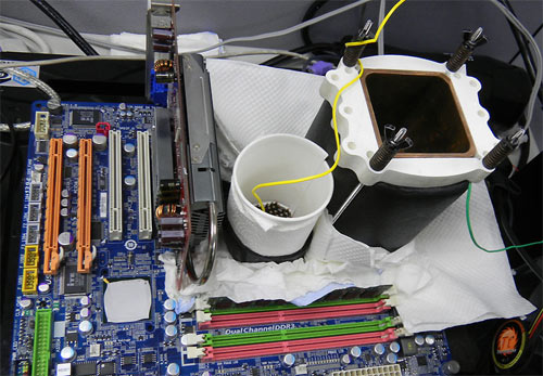 Новый мировой рекорд разгона по FSB - 750 МГц