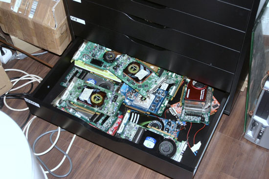 Как хранят «железо» профессиональные оверклокеры