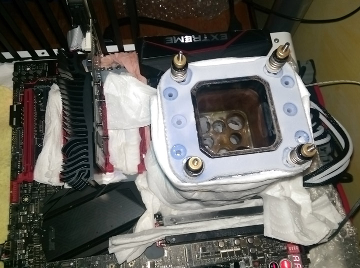 Zwitterion — Cinebench R15 6xCPU