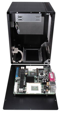 Lian Li анонсировала корпус PC-Q07 формата Mini-ITX