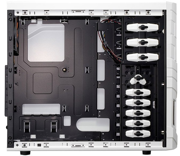 Корпус Cougar Volant