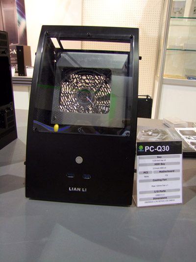 Корпус Lian Li PC-Q30