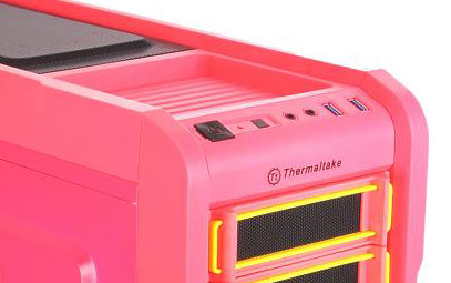 Корпус Thermaltake Chaser A31 Strawberry Passion Edition