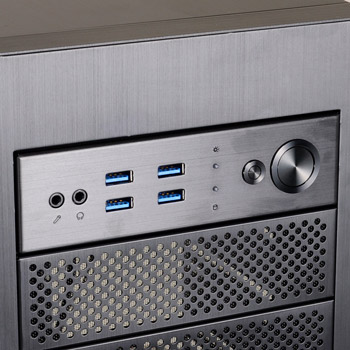 Корпус Lian Li PC-D600