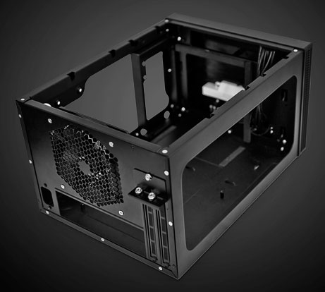 Корпус Antec ISK600