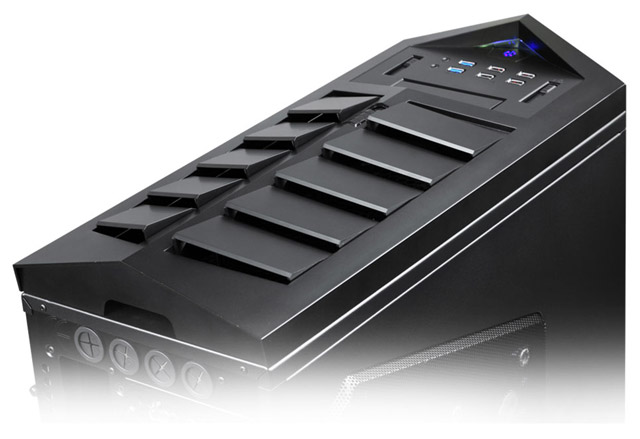 Корпус Gigabyte Horus AX