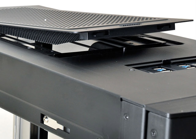 Корпус Lian Li PC-B16