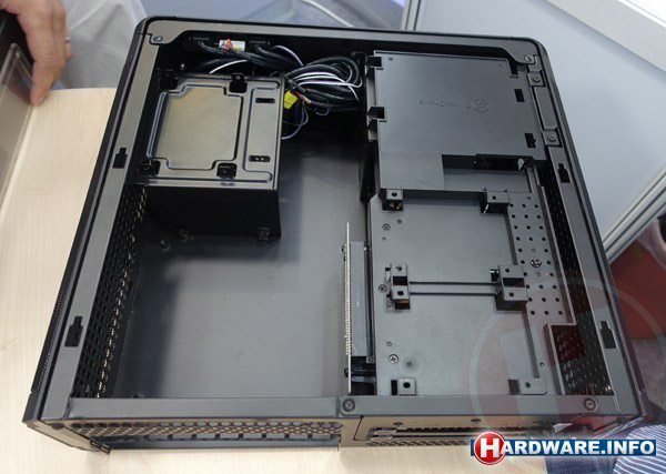 Корпус SilverStone Fortress FTZ01 Корпус SilverStone Fortress FTZ01