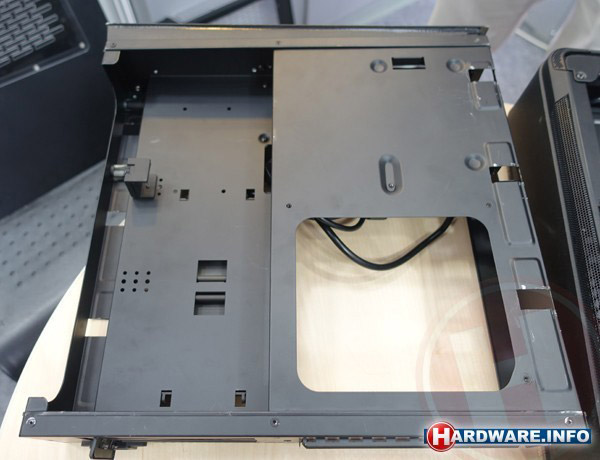 Корпус SilverStone Raven RVZ02 Корпус SilverStone Raven RVZ02