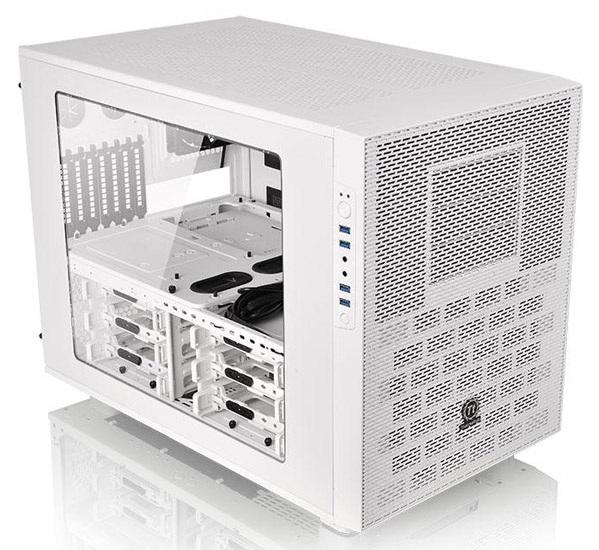 корпус Thermaltake Core X9 Snow Edition