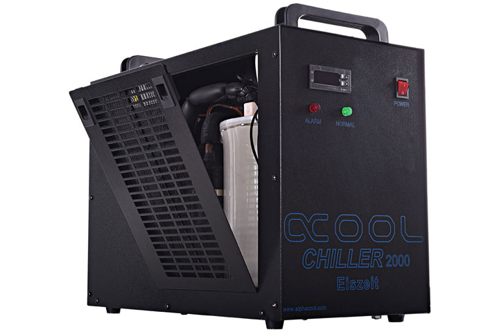 Eiszeit 2000 — водоохлаждающая машина для СВО от Alphacool