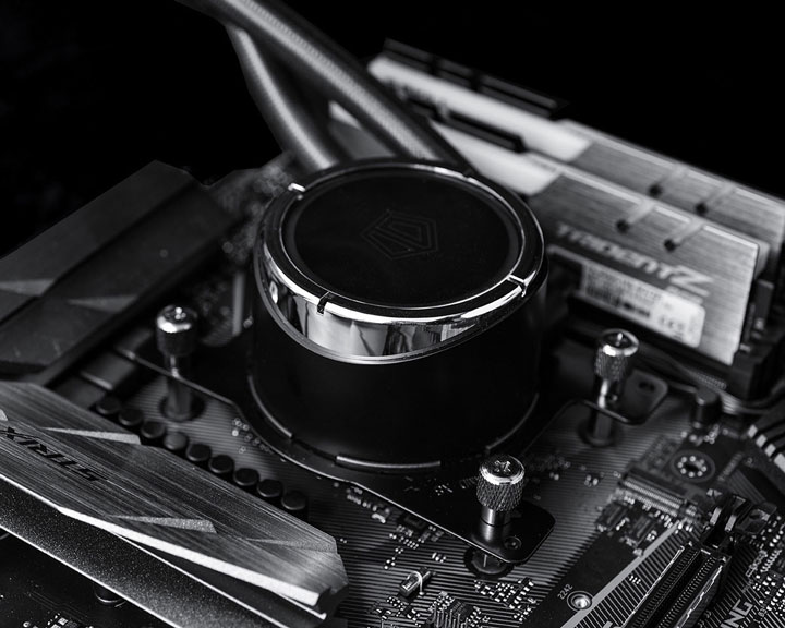 ID-Cooling Zoomflow 240