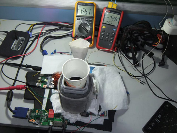 Celeron 925 разогнан до 4764 МГц Celeron 925 разогнан до 4764 МГц