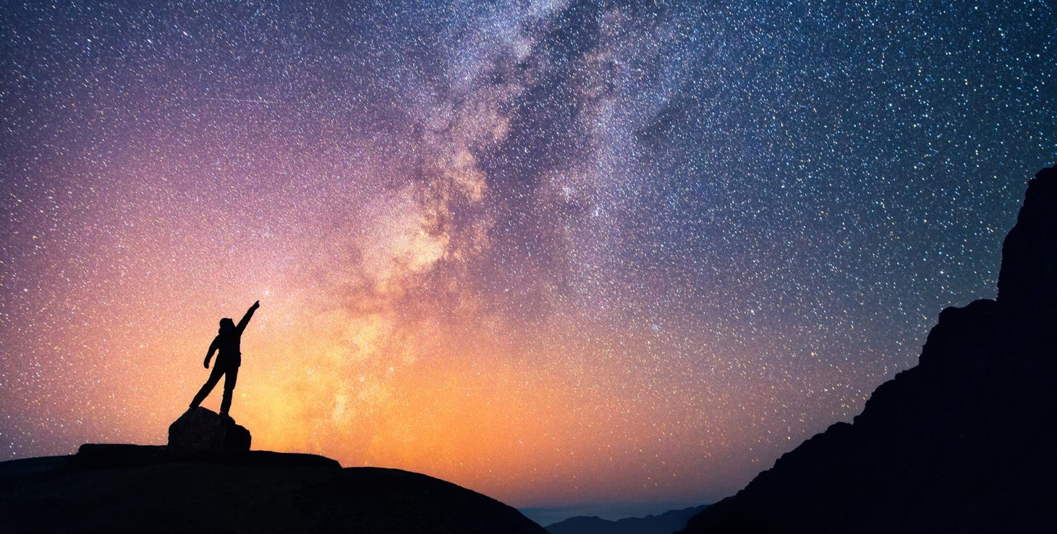 Средняя оценка количества звезд в Млечном Пути составляет 200 миллиардов