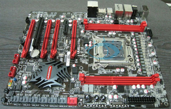 Материнская плата Foxconn Quantum Force на чипсете Intel X79 Express