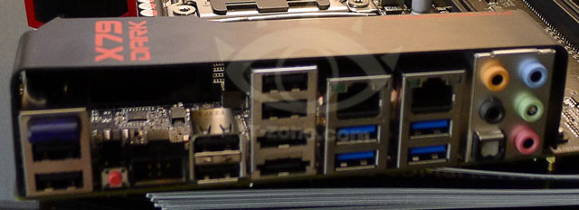 Материнская плата EVGA X79 Dark