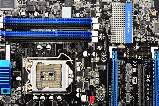 Материнская плата Intel Материнская плата Intel