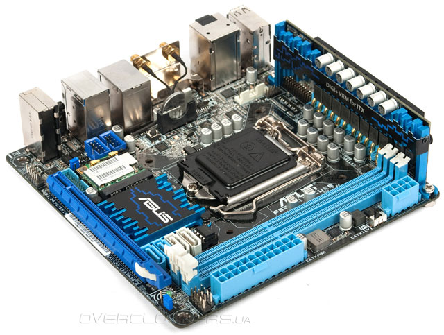 Материнская плата Asus P8Z77-I Deluxe Материнская плата Asus P8Z77-I Deluxe