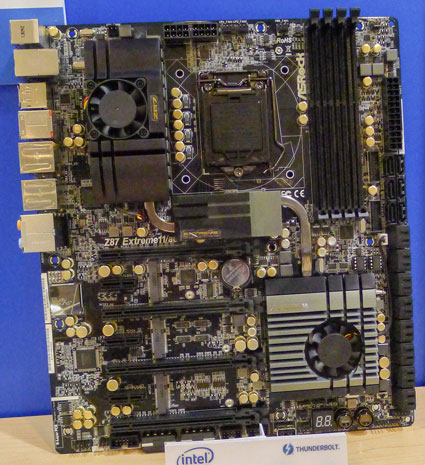 Материнская плата ASRock Z87 Extreme11/TB20 Материнская плата ASRock Z87 Extreme11/TB20