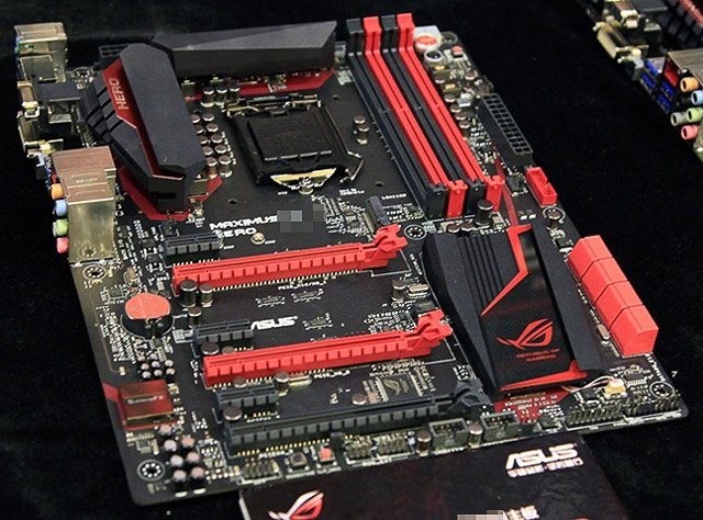 Материнская плата Asus Maximus VII Hero