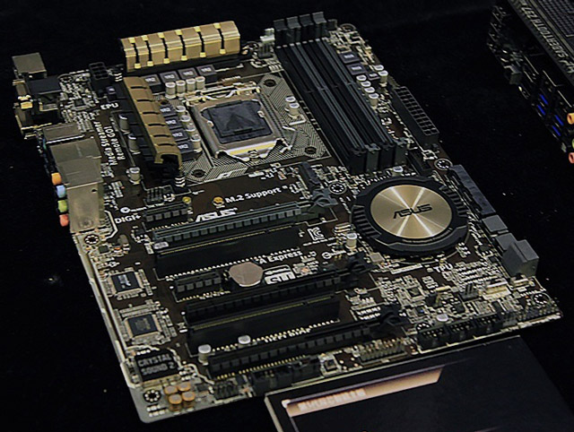 Материнская плата Asus Z97-A